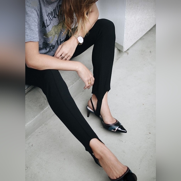 VTG | Rae Gurson Ultra High Waist Velvet Stirrup Pant - Picture 1 of 7